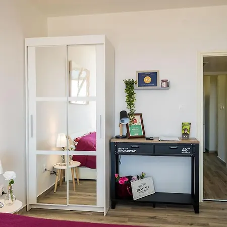 Apartman Velvet *